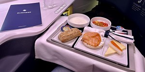Which Airlines Have the Best Food and Drinks?