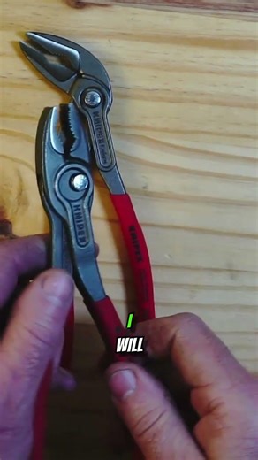 Master Link Magic: Fixing Roller Chains Like a Pro! #shorts