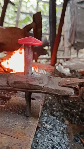 Witness the traditional art of blacksmithing! #satisfyingvideo #shorts
