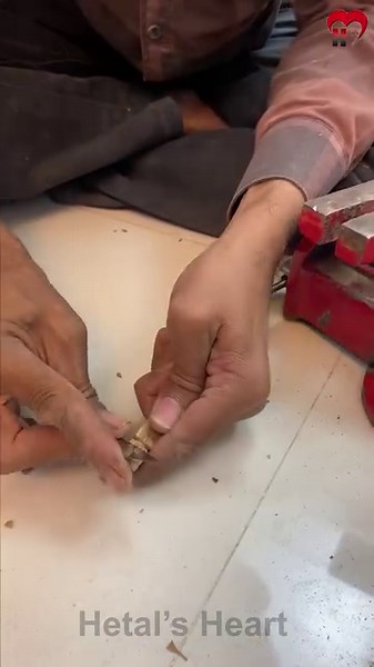 2.4M views · 7.5K reactions | Brilliant Crafts from Wood Scrap - Key Holder Making #diy #keyholder #woodencrafts | Hetal's Heart | Facebook