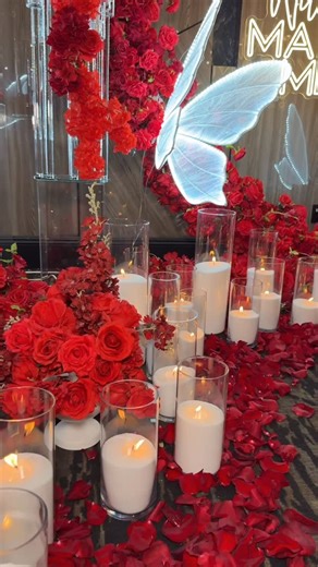 Event's design by Lilit on Instagram: "This surprise awaited the beauty right inside the restaurant❤️ #proposal #engagement #love #marryme #wedding #happybirthday #surprise #surprise #flowers #flowers #surprise #shesaidyes #wedding #happybirthday #birthday"