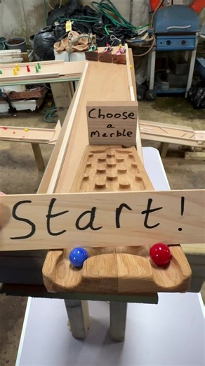 Red vs Blue Marble Run: Who Wins?