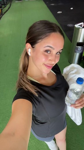 First gym sesh of 2022 💪🏼 Didnt last long cause next day I had covid 🤬 #covid #gym #2022 #newyear