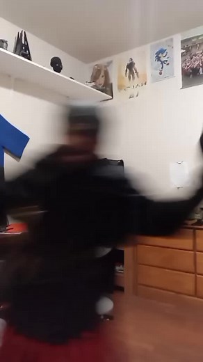 robot_dancer1 (@robot_dancer1)’s videos with Hold on a minute Jack Sparrow - Montana Mager