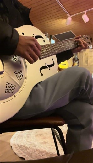 Republic Doulian Nickle Resonator Guitar | Guitar Day