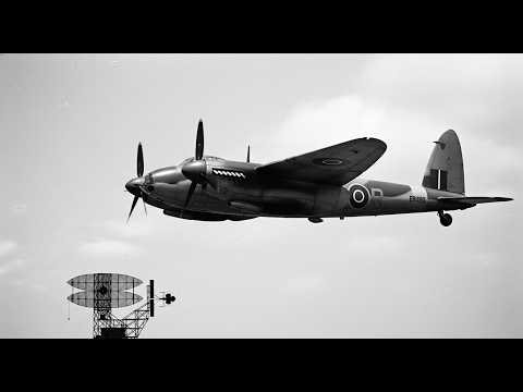 The Wooden Plane That Outran 3,000 German Fighters — And Stayed Invisible to Radar