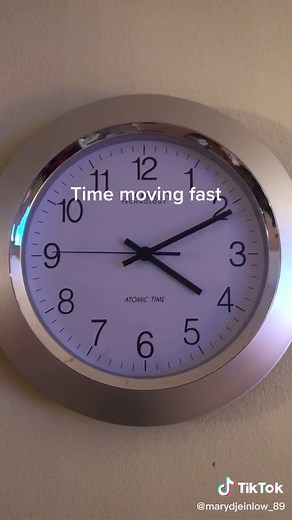 Fast Motion Clock - Time Travel Effect Video