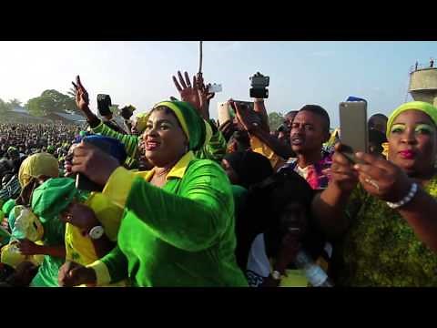 Diamond Platnumz Performing NANA song at Zanzibar