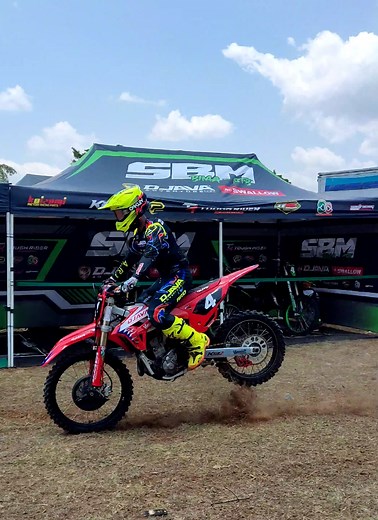 Freestyle Motor Cross Grasstrack Trail Video with M Zidane 4