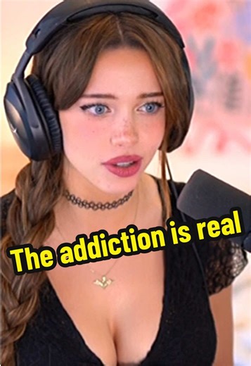 The League addiction is real #lydiaviolet #twitchstreamer #leagueoflegends #addict #gamergirl