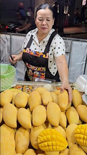 Thailand’s Famous Mango Sticky Rice is Pure Heaven! 🇹🇭🥭