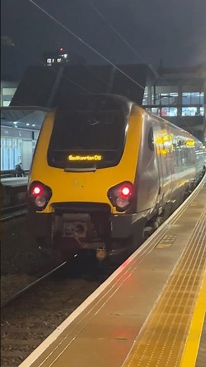 CrossCountry Class 221 Super Voyager arriving at Reading