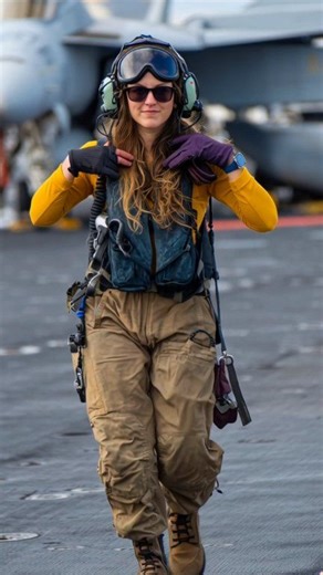 American Female Aircrew with the OV-10 Bronco — Ready for Action 🇺🇸 #womeninuniform #ov10 #bronco #usmilitary #strongwomen #militarylife #usa #foryou #avgeek | Matsu Nagai