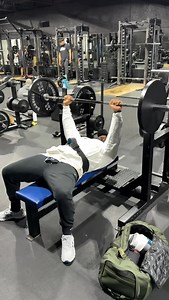 17K views · 147 reactions | HERE’S A BENCH PRESS TIP: When chasing a...
