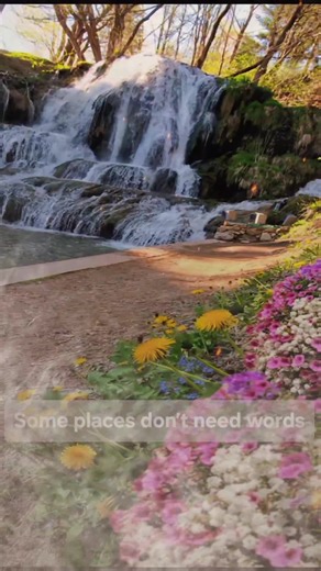 Bring the beauty of nature indoors 🌿💧 This peaceful waterfall-inspired artwork creates a calm and elegant atmosphere in any space. 🎥 Watch the short video 🖼️ Printable wall art – Instant download 👉 Link in comments / bio #NatureLovers #CalmVibes #PeacefulLiving #NatureInspired #WallArtDecor #PrintableWallArt #HomeDecorIdeas #InteriorInspo #ModernInteriors #CozySpaces