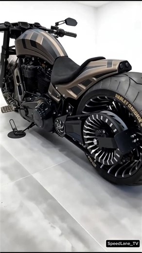 V-Rod Custom Sound Test — Brutal Exhaust Sound! #harleyvrod #harleysound #shorts #newharley