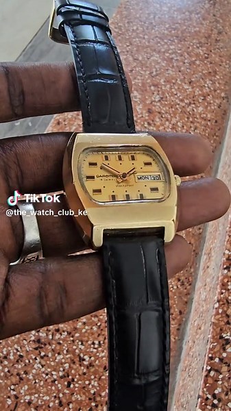 Mens Vintage Mechanical Watch Priced at 10000