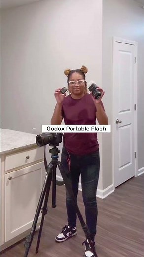 Setting up my Canon 5D Mark 4 on my tripod for Real Estate Photography