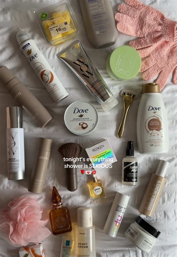 have a valentines date or are u hunting down your future-hubby😝 #valentinesday #everythingshower #valentine #justgirlythings @Dove Beauty & Personal Care @Color Wow UK @Ciroabeautyuk @Gisou @EFFN BEAUTY @method products @RedkenUKI @Lucky Bird Forever @Phlur Fragrances @L'Oréal Paris UK @indu Beauty @La Roche-Posay