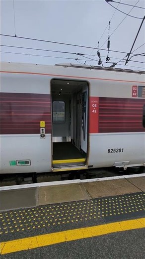 LNER Azuma Door Close Sound #lnerazuma #lner #train #traindoor ‪@WesternSpot23‬