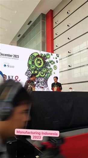 PAMERAN MANUFAKTUR – Pameran Manufacturing Indonesia 2023 pada 6 Desember ini resmi dibuka. Pameran mesin, peralatan, bahan dan jasa manufaktur internasional yang merupakan tahun ke-23 ini digelar di JIEXpo Kemayoran Jakarta, hingga 9 Desember mendatang. Total sebanyak 1.371 perusahaan dari 31 negara turut berpartisipasi selama 4 hari dengan lebih dari 30.000 peserta, di ajang pameran industri terbesar di Indonesia ini. Melalui tema “Towards Society 5.0”, pameran ini mengintegrasikan teknologi t