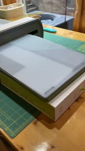 accuquilt GO! BIG (electric fabric cutter)