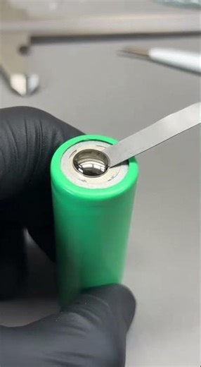 Clean Solder Joint Creation on Cylindrical Li Ion Cel 2K