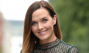 Victoria Pendleton launches electric bike at Halfords
