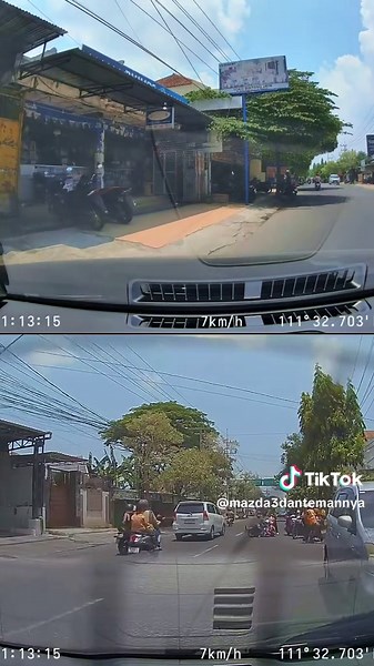 Menurut netijen yg budiman, siapakah yg salah? Mbak” yg bagi jumat berkah, tukang parkir yg tiba” nyebrang jalan, ibu” yg ga fokus ngerem, atau smart brake support mazda yg terlalu smart? FYI pengendara mobil tidak menginjak pedal rem sama sekali #mazda3hatchback #dashcam #dashcamvideos #mazda3