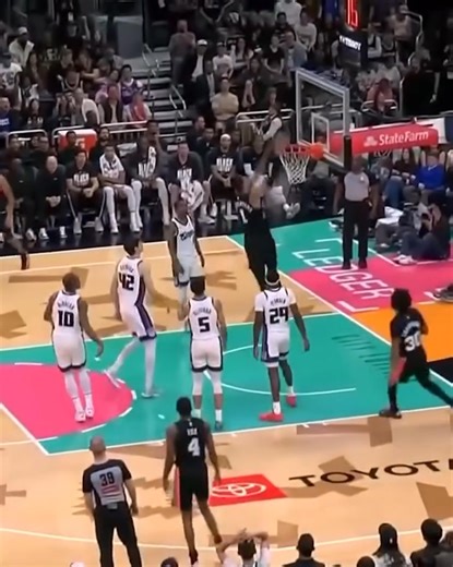 That WINDMILL by Wemby Was INSANE 😤😤😤 | Hip Hop Worldwide