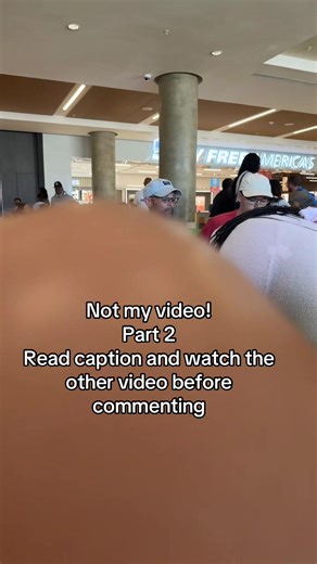 This isn’t my video I got sent this video today. It’s a different angle you’ll notice that’s not my knee. I had on a pair of blue pants. I made another video where I screenshot the time I got the video I would like you to pay attention to a few things. The guy sitting behind the moms and what he says, the couple that approach from the right, now I made another video about this and I would like everyone to be nice in the comments or. I’m gonna turn comments off or remove the ones that are nasty. 