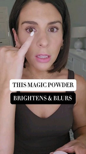 This magic powder is your ticket to a bright, blurred under eye, and it's one of the most affordable pink powders on the market! Once again, proving that a higher price tag doesn't always equal better quality. 👏🏻👏🏻 Comment SET for the direct link #powder #pinkpowder #brighteyes #settingpowder #undereyecircles #makeuptip | Kate Talbert: Makeup Made Simple