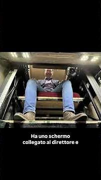 25.Have you ever noticed that opera singers sometimes look down?