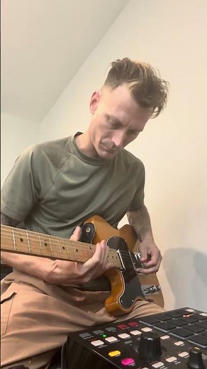 Cooking up some more fire with the mpc one 🎸🔥 #soundtrack #eth #memecoins #crypto