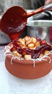 10K views · 407 reactions | Double Cheese 燎 Matka Fire  Chaat आपने खाया है? Exclusive Review from #Ghumakad Foodie India, Dish Name : Matka Fire  Chaat Stall Name :@chaat_pe_charcha369 , Location -vesu Near DMD party plot Rahul Raj Lane, Surat Price : ₹160 Taste : Tangy Cheese Chatpata Ratings : ⭐⭐⭐⭐ Your Host Deepak Gond | Ghumakad Foodie India | Facebook