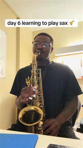 day 6 of learning sax this was definitely the toughest day i had playing😅 the lower notes have been giving me a hard time, but i gotta push through lol thanks to the ones following the hone journey #saxophone #saxophone #jazz #jazztok #saxtok #music #instrumments #viral #fyp #grind