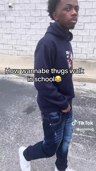 How Wannabe Thugs Act in School Skits