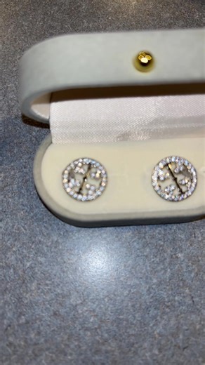 hair_skin_makeup_reviews (@hair_skin_makeup_reviews)’s videos with 2 Little 2 Late - Levi & Mario