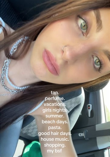 Julia✮ on TikTok