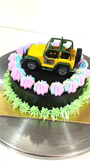 car cake design #cakedecoratingtips #youtubeshorts #trending #shorts #cake car cake