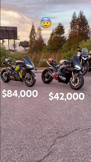 Which Is Better?! 🤔 Lamborghini Panigale V4 vs SP2