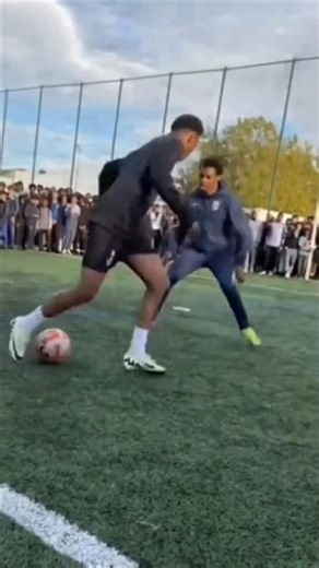 Football skill tutorial#football #skills #footballskills