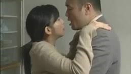 【ヘンリー塚本】娘婿の巨根に全身を震わせ絶頂する熟女ママ。 : 官能エロ動画｜昭和エロス