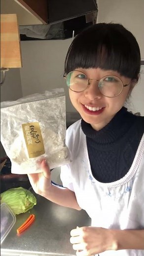 Talking about the causes of wheat allergies during a live stream #wheat #improvinghealth #cooking