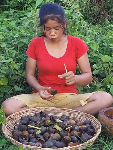 88K views · 1.1K reactions | From Shell to Skillet Cooking Wild Snails Part 02 #cooking #recipe #food #deliciousfood | Survival Skills TV | Facebook