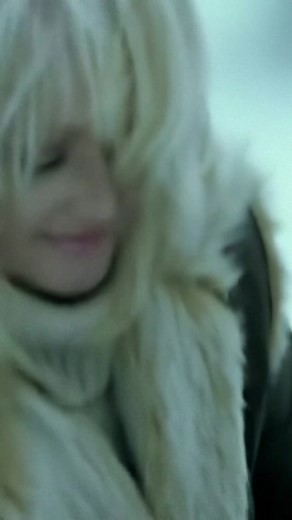 A little clip from the Si demain... music video. Can't believe it's been 19 years! #BonnieTyler #KareenAntonn #SiDemain #TotalEclipseOfTheHeart #chansonfrancaise