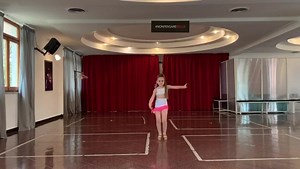Prima competizione online Fida Italia “Competitive future 2020” distanti, ma vicini ai nostri atleti.... Che nonostante tutto,non smettono mai di studiare per seguire la loro più grande passione.... La Danza ❗️♥️ Sofia Caruso Assolo Latin under 7 1 posto Rumba 2 posto Cha Cha 3 posto Samba ——————————————————––——— | Latin Steps Academy