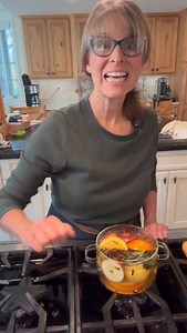 🌟Fall Simmer Pot Recipe 🌟🌟Comment *RECIPE and I’ll send it over to you! I just updated my Fall Simmer pot post and recipe and you are going to make it this week! Affiliate link for simmer pot in comments. https://www.thefreshcooky.com/fall-simmering-spices/ #fallsimmerpot #fallrecipes #fallsmells #smellslikefall #Thanksgivingsmells #simmeringpot #homemadepotpourri #smellslikefall #smellslikehome #simmerpot | The Fresh Cooky