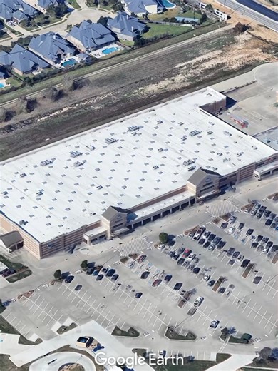 Exploring the Largest Shopping Centre in the United States