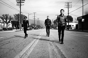 MUSE、最新アルバム『Drones』より「Revolt」の360度パノラマMV公開！ | 激ロックニュース